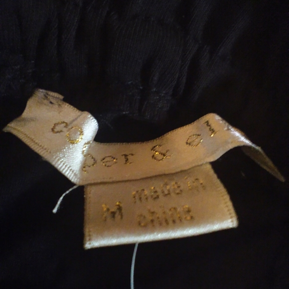 Cooper & Ella Black Top - Comfortable Fit - Black Blouse/Shirt (Size M) NWT - Picture 5 of 5